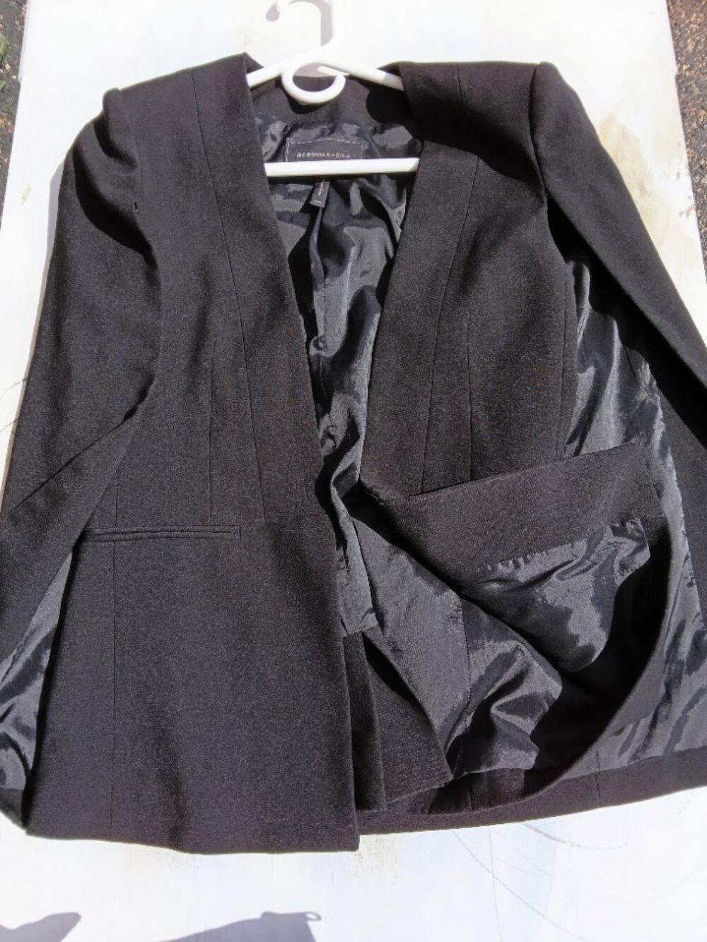 Women's Blazer, by Maxazria - Picture 3 of 8